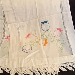 48 X 15 1/2 Vintage crocheted linen table runner